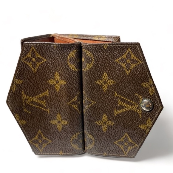 LOUIS VUITTON Vintage Monogram Elise Envelope Bi-Fold Wallet - Picture 4 of 15